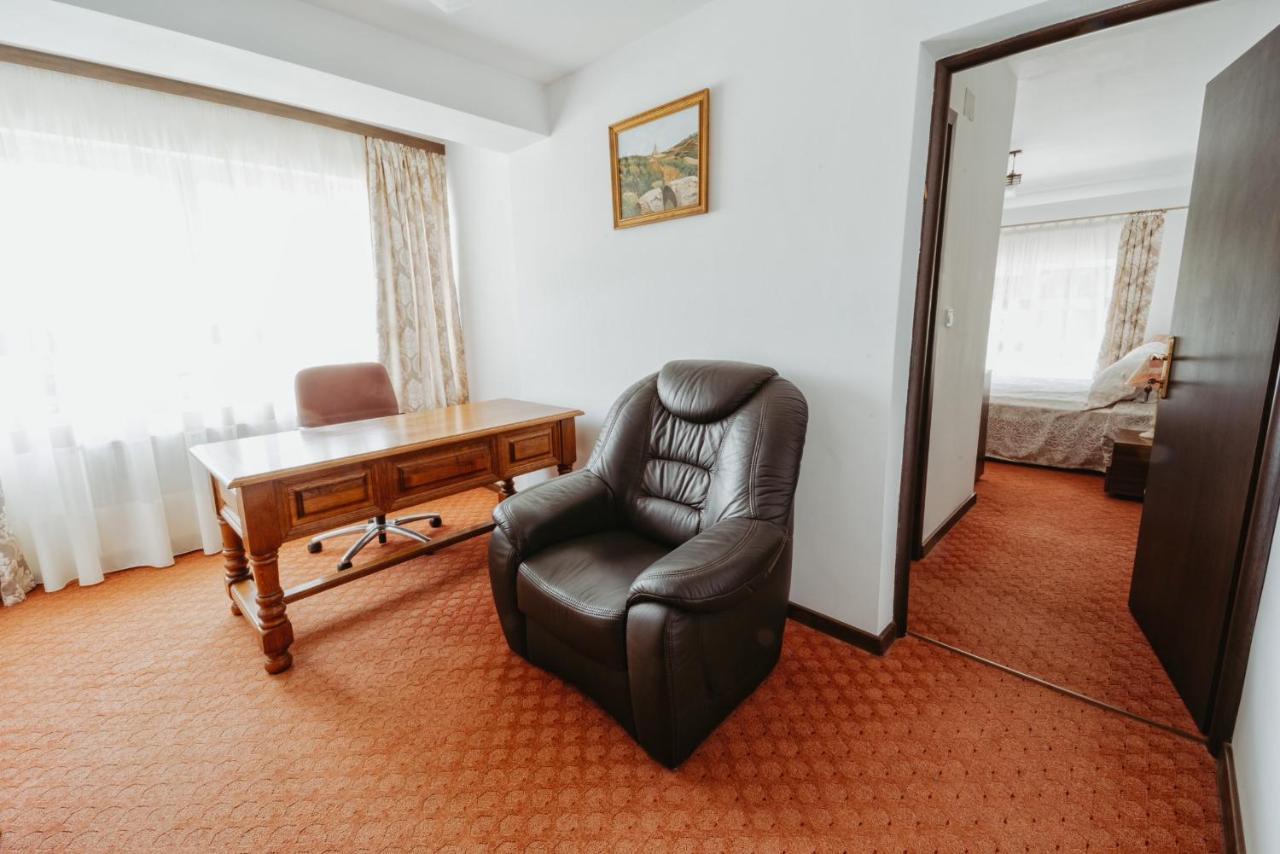 Complex Turistic Constantin Bucovina Hotel Campulung Moldovenesc Exterior photo